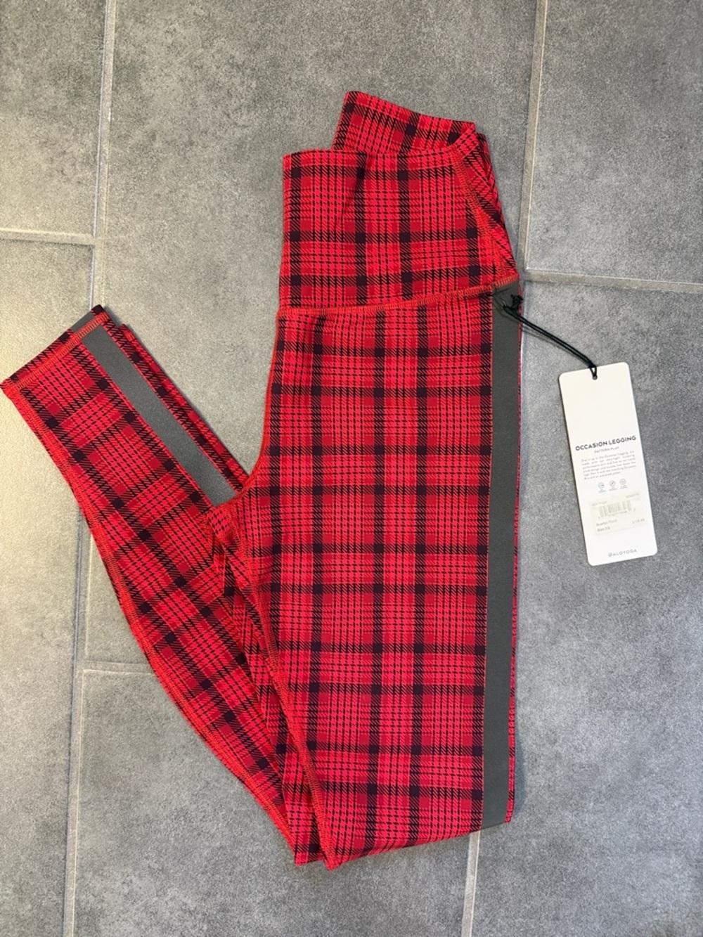 New! ALO YOGA Scarlet Plaid Print RARE! XS Leggings + Med Bra Top SOLD AS A SET - Picture 7 of 15